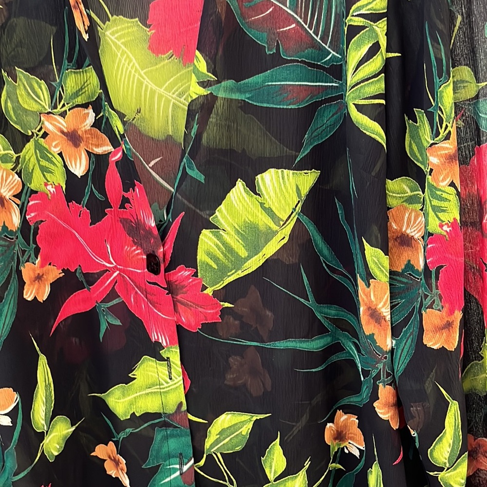 Gorgeous Susan Graver Black Floral Blouse/Jacket SizeXL - Picture 2 of 6